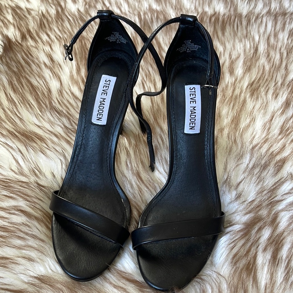 Steve Madden black heels